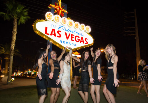 Welcome To Fabulous Las Vegas Sign