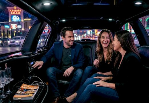 Discover the Best Celebratory Limo Tours in Las Vegas